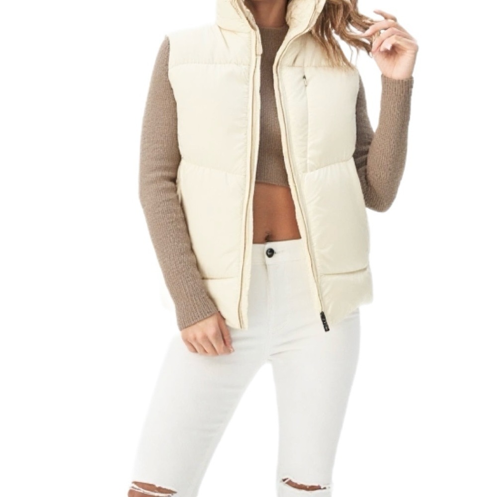 RALPH Lauren Blue Label Quilted Down Vest  in Ivory Size Medium